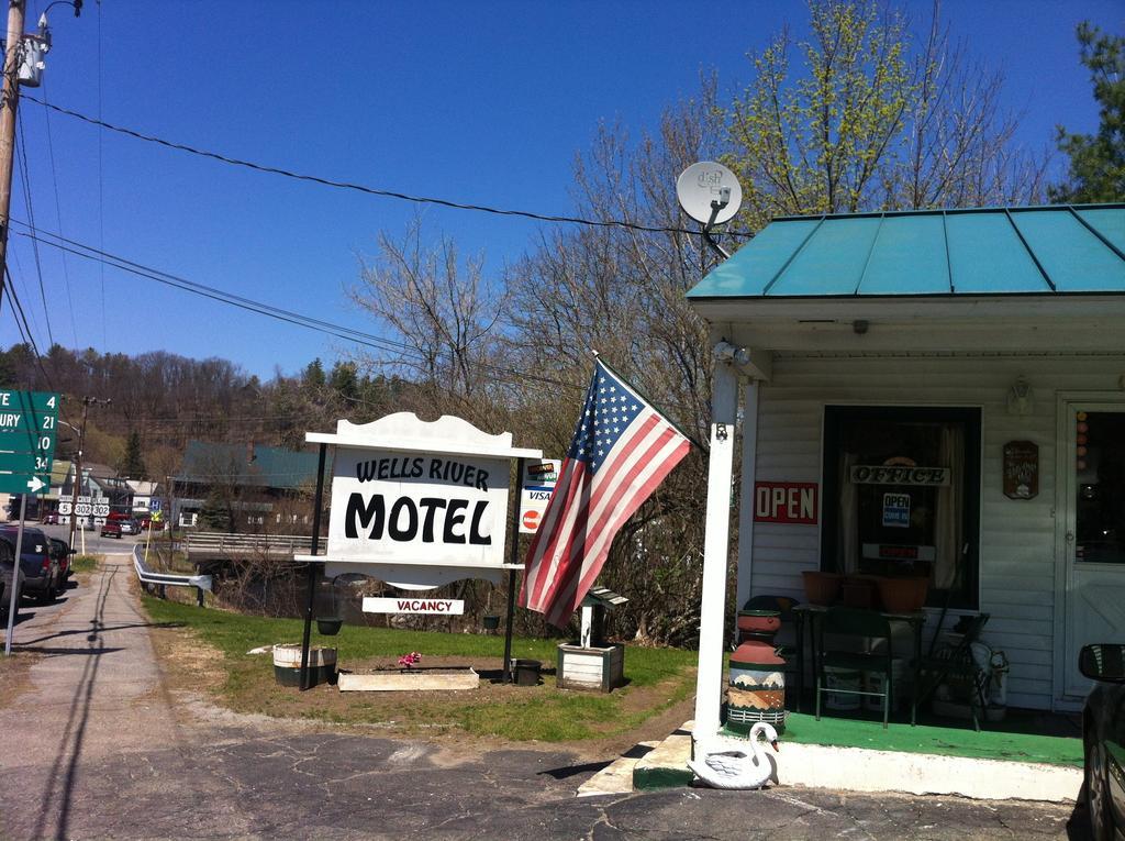Wells River Motel Экстерьер фото