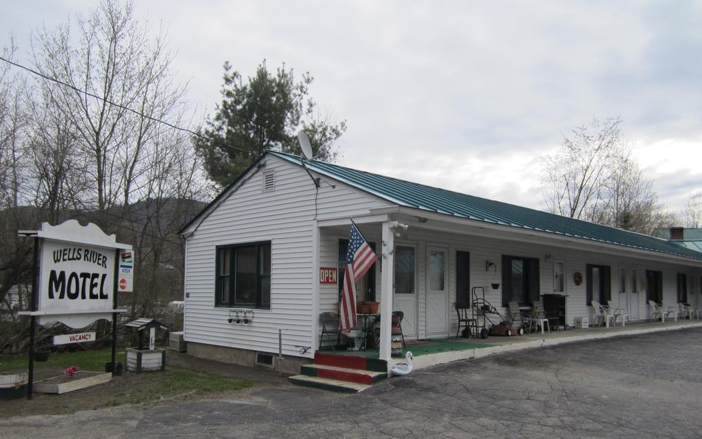 Wells River Motel Экстерьер фото